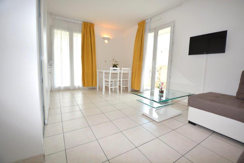 Palais Des Domes Piscine Et Parking Apartment Nice Bagian luar foto